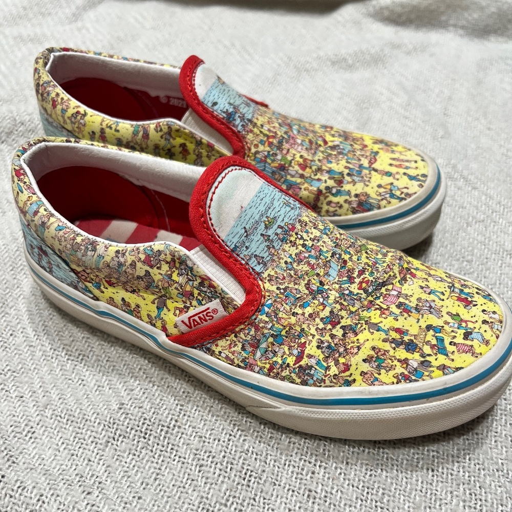 Vans where’s Waldo beach kids size 2 shoes